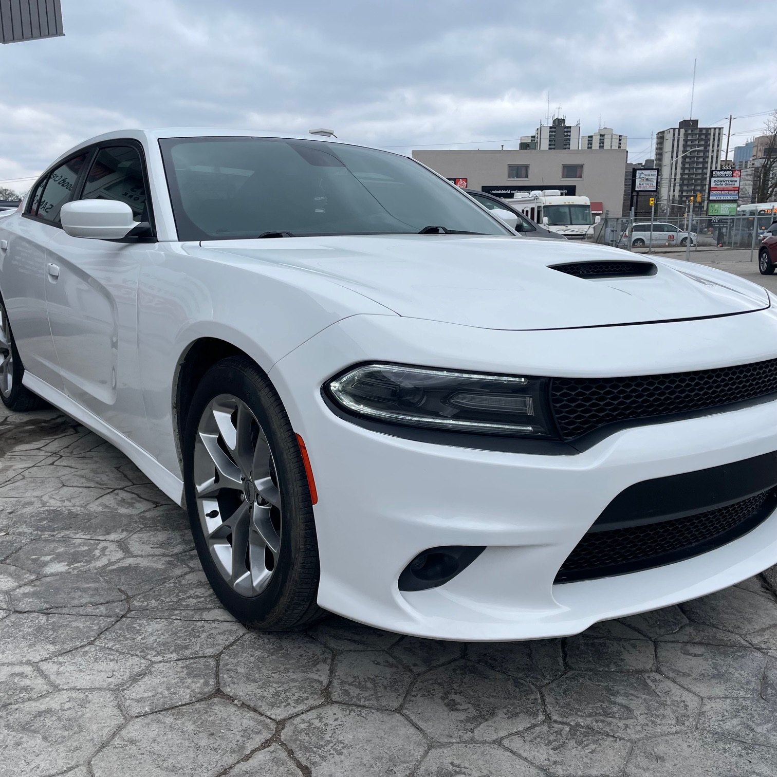 2021 Dodge Charger/ certified