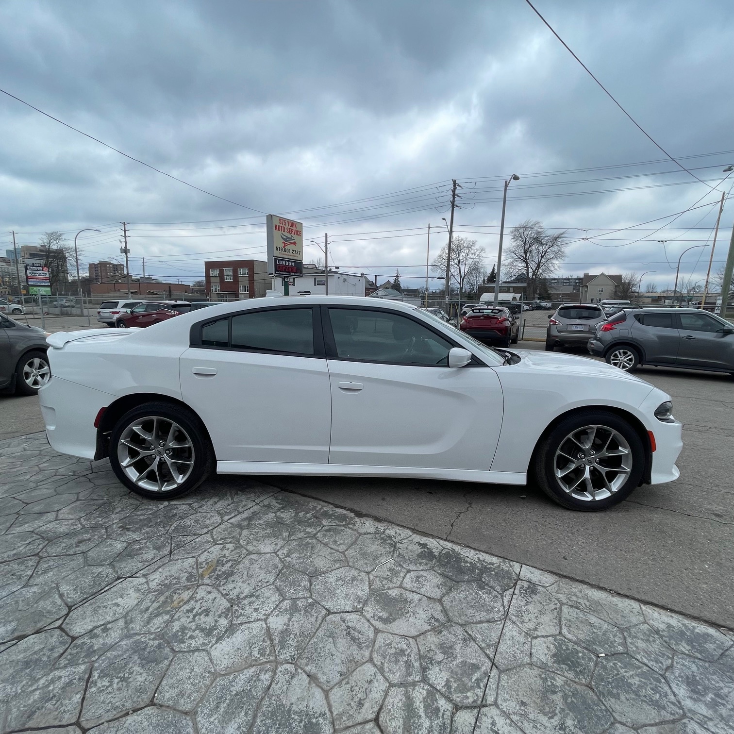 2021 Dodge Charger/ certified